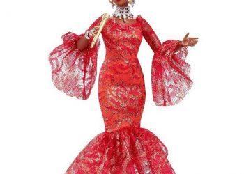 Sale a la venta muñeca Barbie con la figura de Celia Cruz