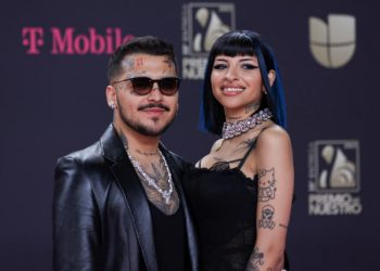 Christian Nodal y Cazzu se convierten en padre de su primer bebé