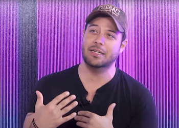 Condenan a tres años de pena suspendida al actor Andrés Castillo por acoso a menor