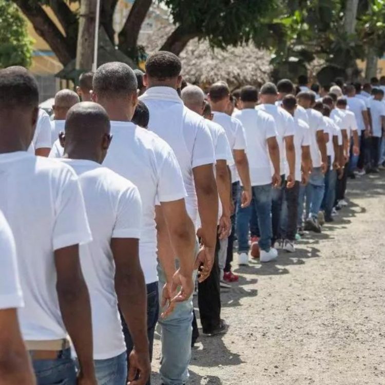 Más de 6,000 privados de libertad inician el nuevo año escolar en el sistema penitenciario