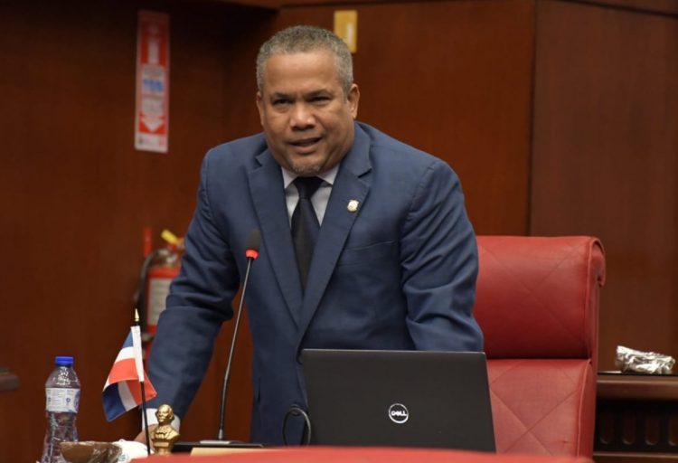 Delincuencia, altos precios y apagones no se originaron en este Gobierno, dice Héctor Acosta