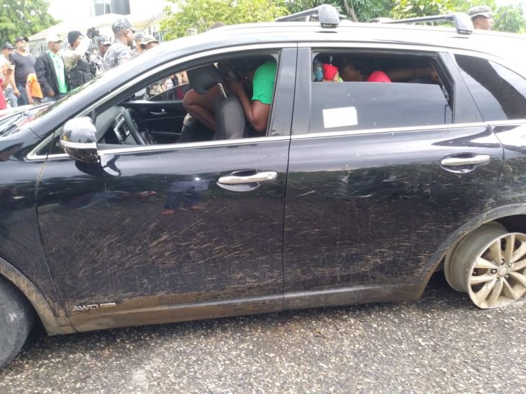 Detienen yipeta con 18 haitianos indocumentados en Santiago Rodríguez