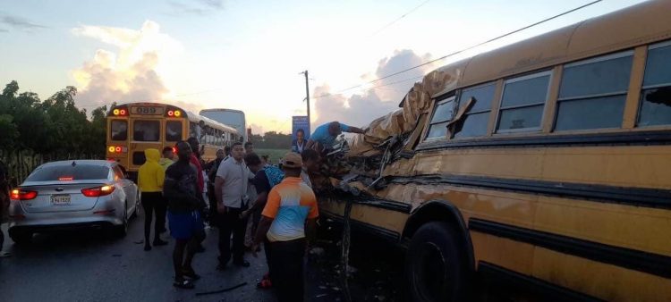 Varios fallecidos y heridos durante accidente de tránsito en Higüey
