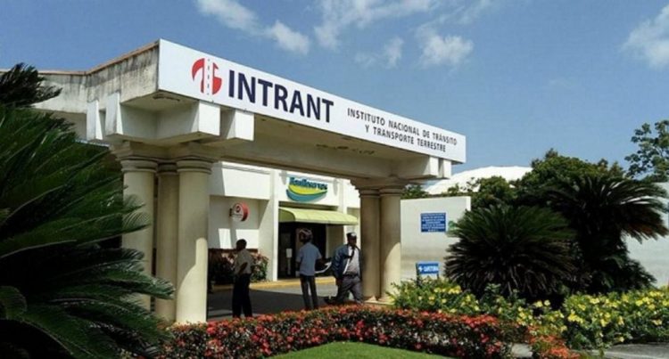 Anuncian rutas alternas por actividades de la toma de posesión de Abinader