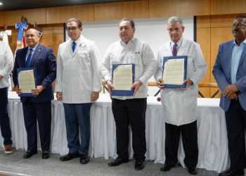 Gobierno coordina capacitación para fortalecer los servicios de salud