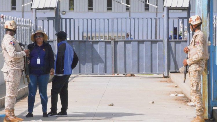 Haití opta por mantener cerrada su frontera para el comercio con República Dominicana