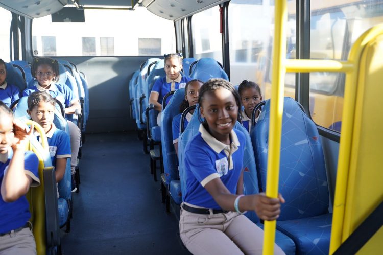 Sistema de Transporte Estudiantil alcanza el millón de estudiantes transportados gratis