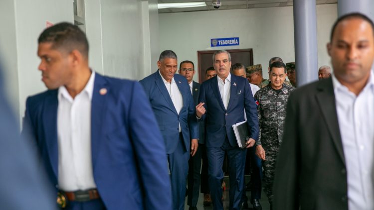 Presidente Abinader encabeza reunión de seguimiento al Plan de Seguridad Ciudadana
