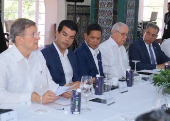 Gobierno dominicano recibe visita de la OEA que levanta información sobre canal haitiano