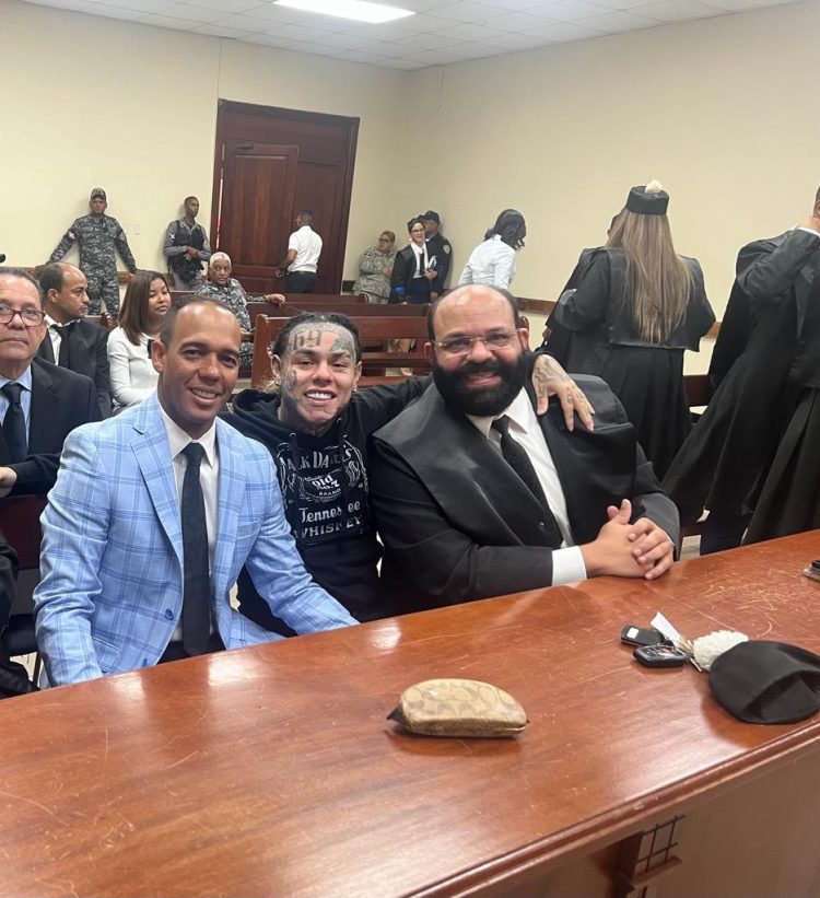 Tribunal de La Vega deja en libertad bajo fianza al rapero Tekashi 6ix9ine