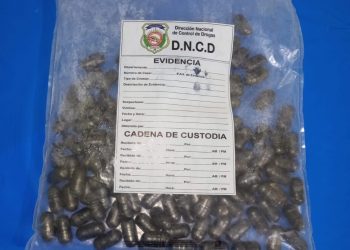 Arrestan extranjero con más de un kilo y medio presumiblemente de cocaína en el estómago