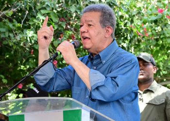 Leonel le pide a Abinader “dejar las fábulas, hablar menos y hacer más”