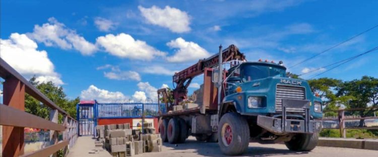 Haitianos intentan cerrar con block la frontera por Dajabón