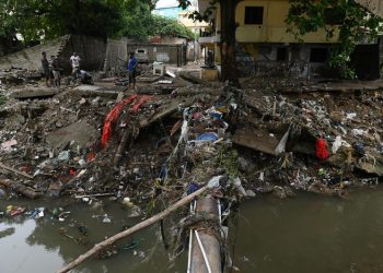 Elevan a 27 la cifra de fallecidos por las lluvias torrenciales del fin de semana