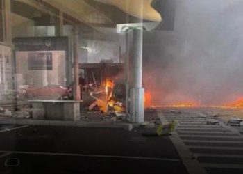 Descartan móvil terrorista en explosión de vehículo en frontera de EE.UU. con Canadá