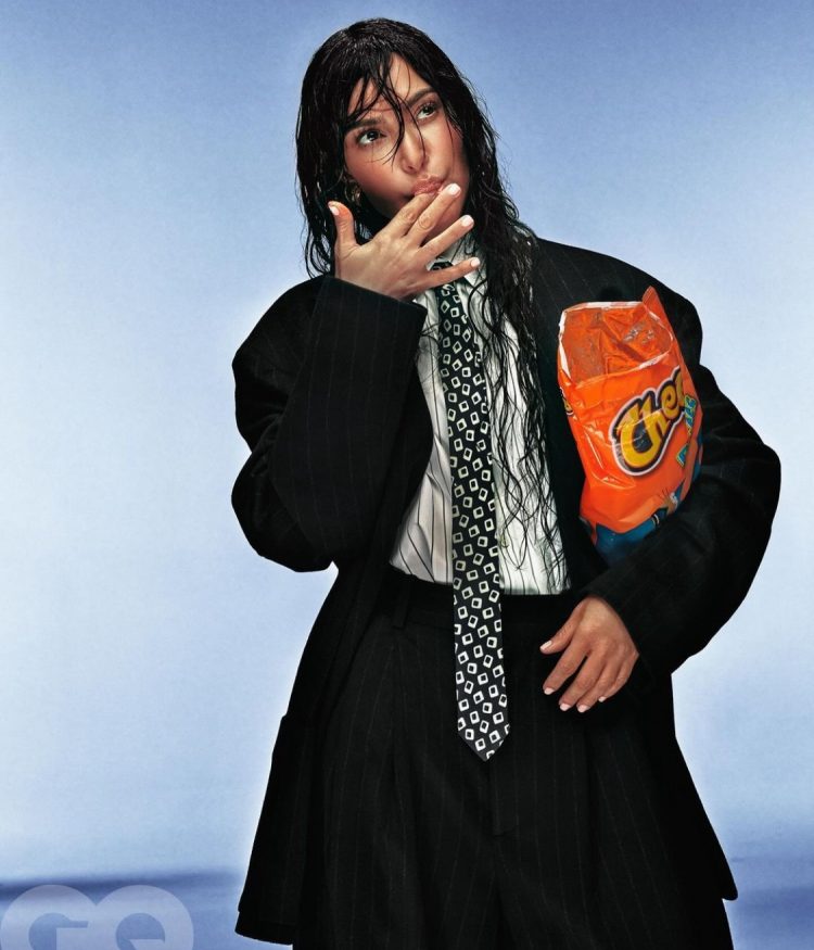 Kim Kardashian recibe el título de “Hombre del Año” por la Revista GQ