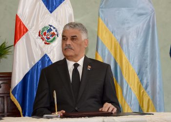 Miguel Vargas califica como “una excusa más” las declaraciones de Abinader sobre colapso paso a desnivel