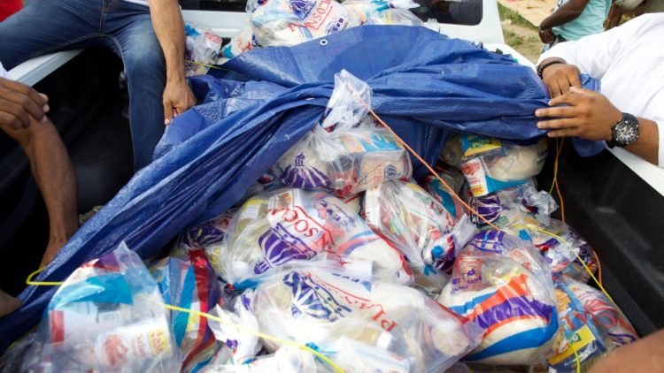 Gobierno lleva ayuda a sectores afectados en SDN por disturbio tropical