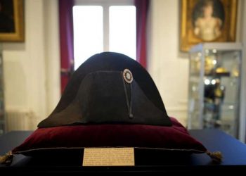 Gorra utilizada por Napoleón Bonaparte es subasta por 2,1 millones de dólares