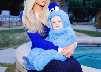 Paris Hilton revela que no cambió el pañal a su hijo hasta el primer mes de nacido