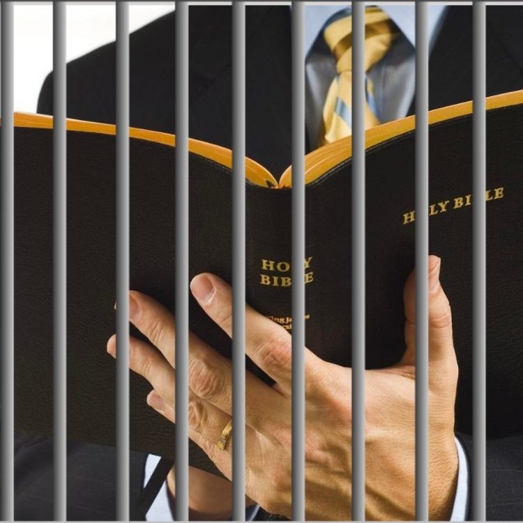 Imponen prisión preventiva contra un pastor acusado de abusar sexualmente de una niña en Santiago