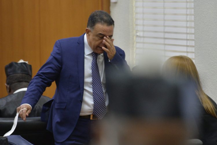 Levantan prisión domiciliaria y retiran grillete a Alexis Medina