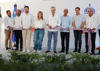 Presidente Abinader inaugura carretera Arroyo Palma-Bello Sobrante en San José de Ocoa