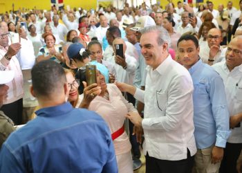Presidente Luis Abinader inaugura el proyecto Nuevo Domingo Savio