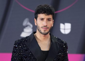 Fundación Cultural Latin Grammy anuncia la beca Sebastián Yatra 2024