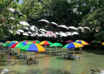 Medio Ambiente prohíbe colocar sillas y otros materiales dentro de los ríos