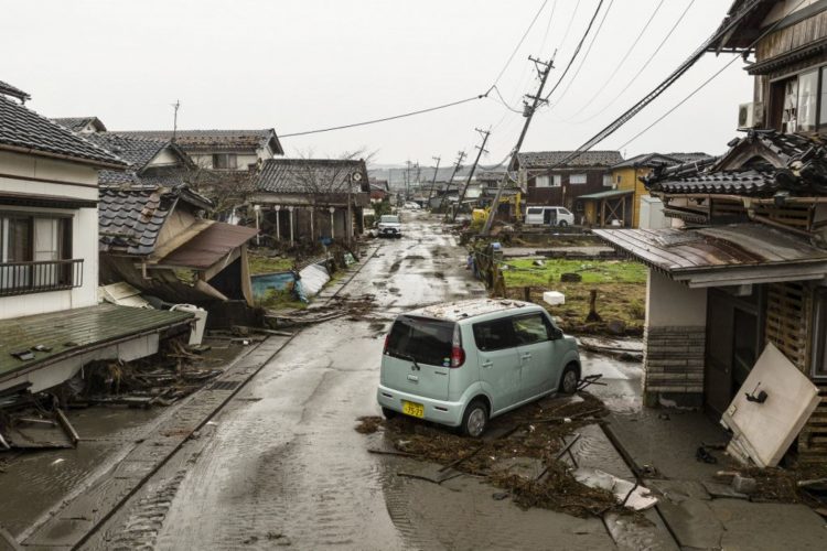 Se eleva a 73 el número de muertos tras el terremoto en el oeste de Japón