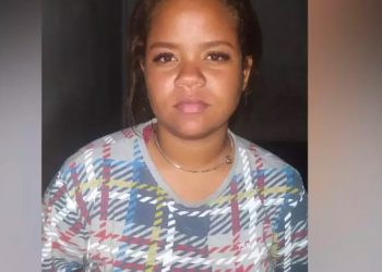 Detienen mujer que presuntamente mató a un hombre de una pedrada en Jarabacoa