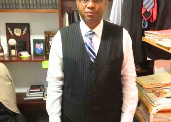 Desconocidos matan a tiros a un abogado en Santiago