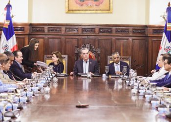 Abinader encabeza Consejo de Ministros para coordinar ejecución presupuestaria del 2024