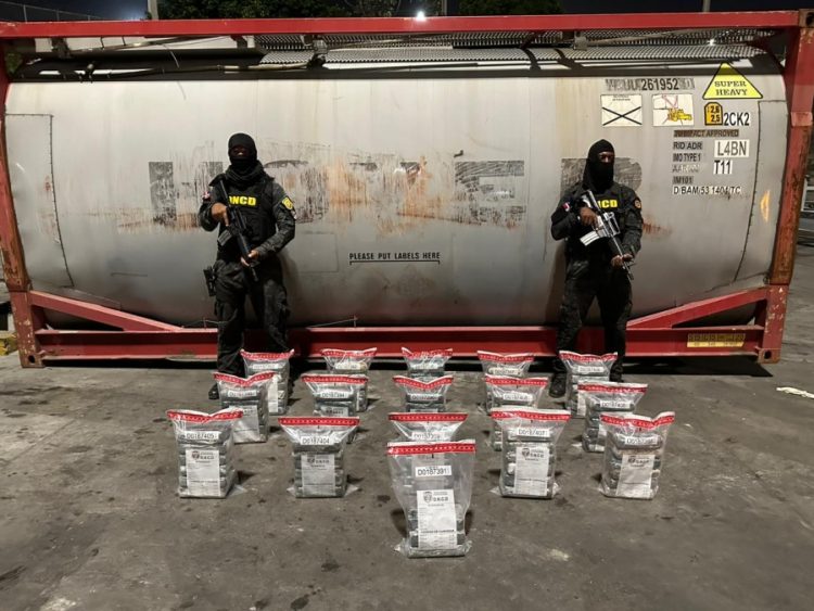 DNCD incauta 93 paquetes de presunta cocaína en Puerto Multimodal Caucedo