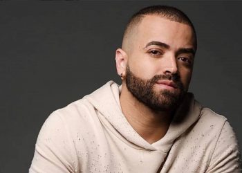 El cantante Nacho Mendoza le da la bienvenida a su sexta hija