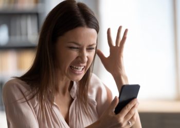 Descubre lo que debes hacer para que los bancos dejen de llamarte para ofrecerte sus productos