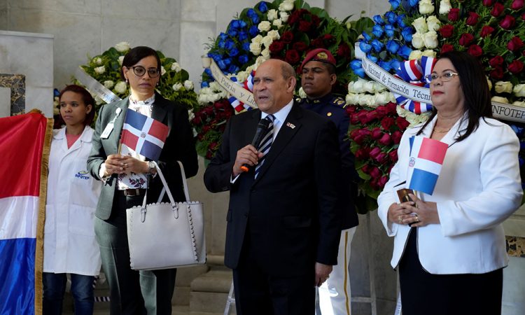 El Infotep rinde homenaje a los padres fundadores de la nación