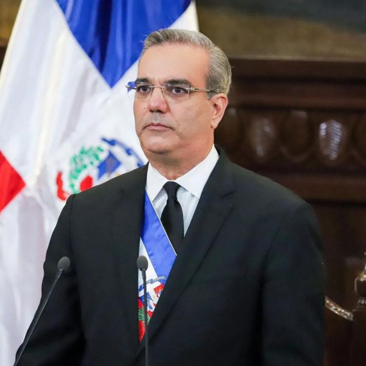 Imagen de Abinader no podrá aparecer en promociones del Gobierno hasta concluir elecciones