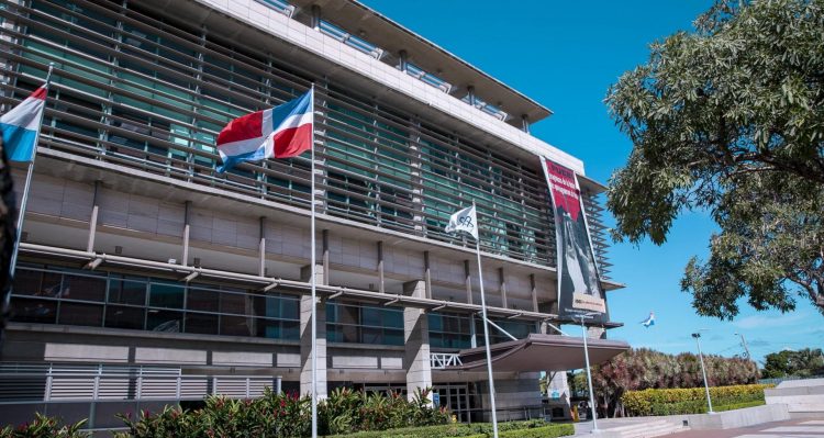 Realizan 18 allanamientos en varias provincias contra red de narcotráfico y lavado