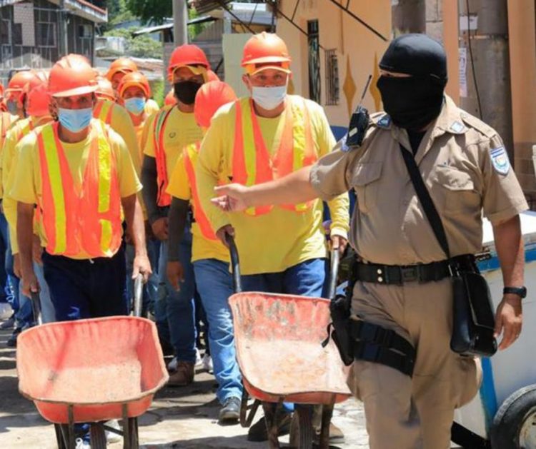 “Plan Cero Ocio”: la estrategia para reintegrar a reclusos salvadoreños a la sociedad