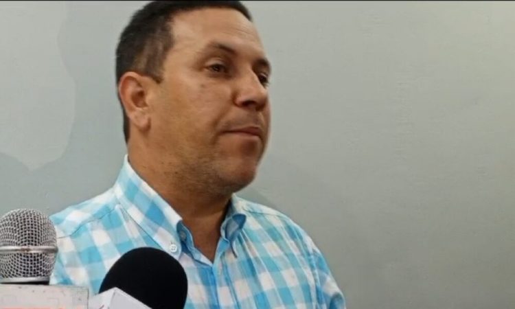 Desconocidos roban vallas del candidato a Diputado del PRM en La Vega