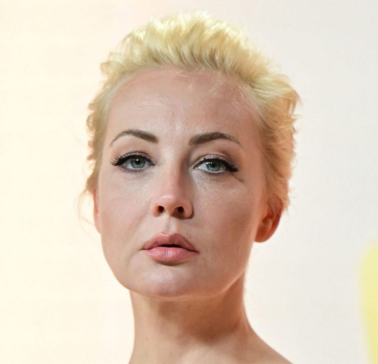 Esposa de Alexéi Navalni acusa a Putin de su muerte