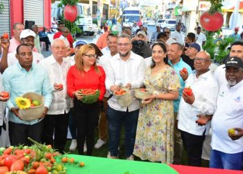 Inauguran Segundo Festival del Tomate 2024 en Azua