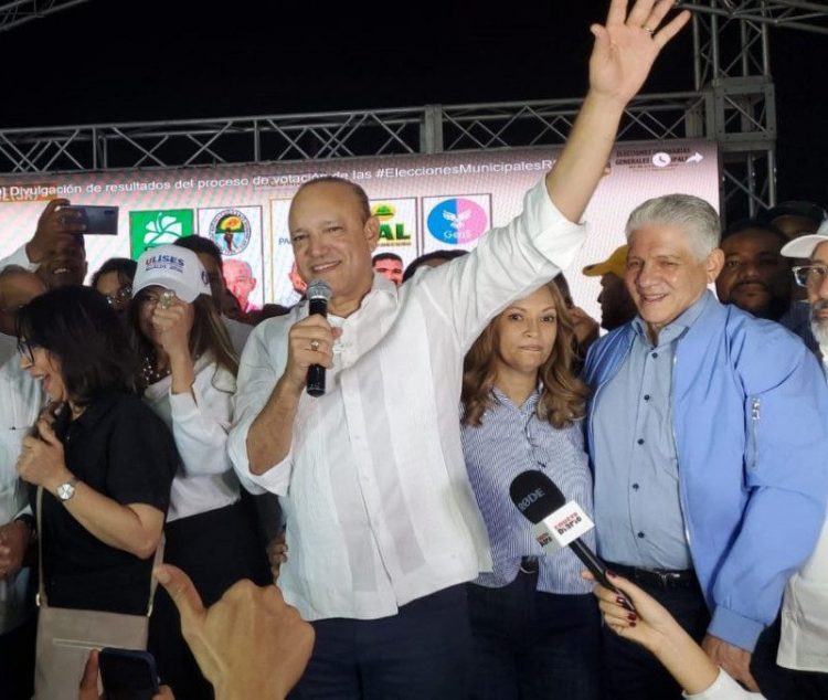 Ulises Rodríguez gana alcaldía de Santiago de los Caballeros con más del 61% de los votos