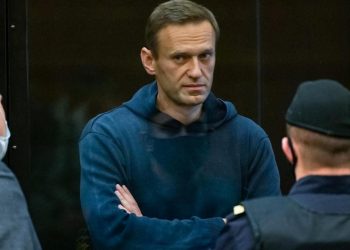 Madre de Alexei Navalny exige a Putin que le entregue el cadáver de su hijo