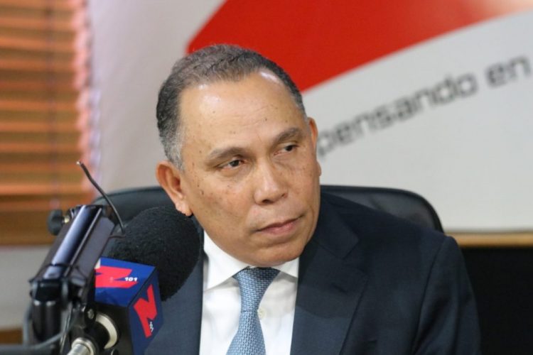 Radhamés Jiménez hace un llamado a la ciudadanía para que ejerza su derecho al voto el próximo domingo.