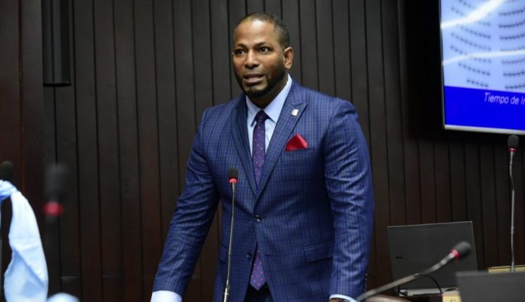 Diputado pide al gobierno mejorar las condiciones de vida de los agentes en la frontera