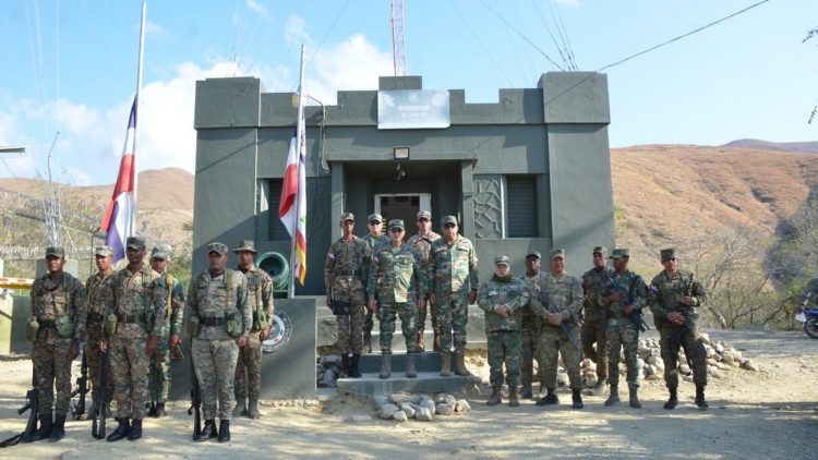 Tras finalizar recorrido, Ministro de Defensa asegura frontera RD-Haití está resguardada