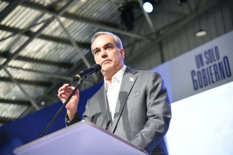 Abinader asegura que seguirán las deportaciones de haitianos y no aceptará campos de refugiados